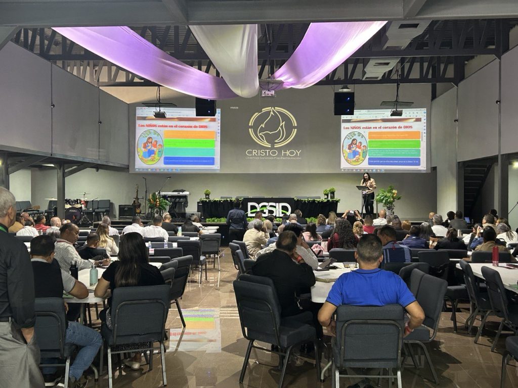 photo_5139061651545370758_y-1