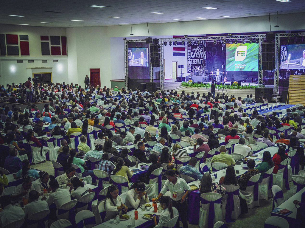 Conferencia-Maturin1